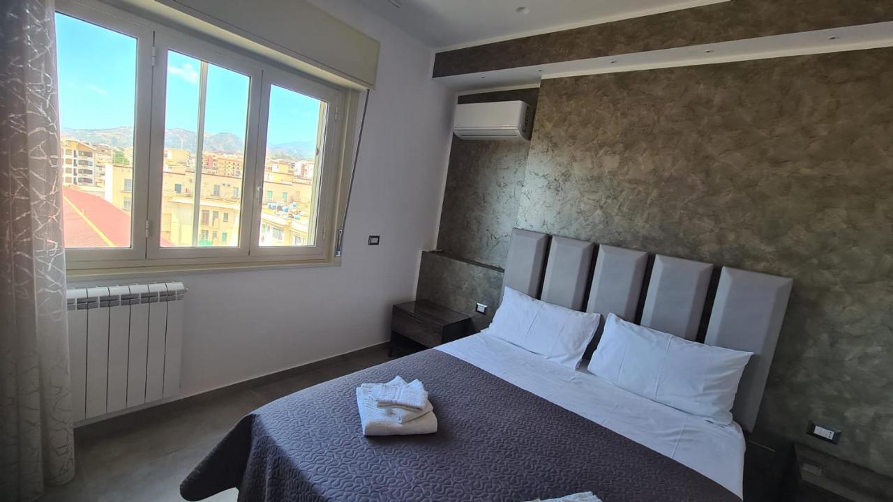 Casa Veneziano Bed & Breakfast Messina Exterior foto